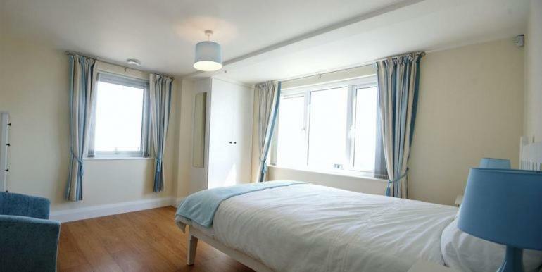 Sea-View Apartment Newcastle  Exterior photo